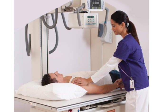 /images/radiology-patient-doctor.png